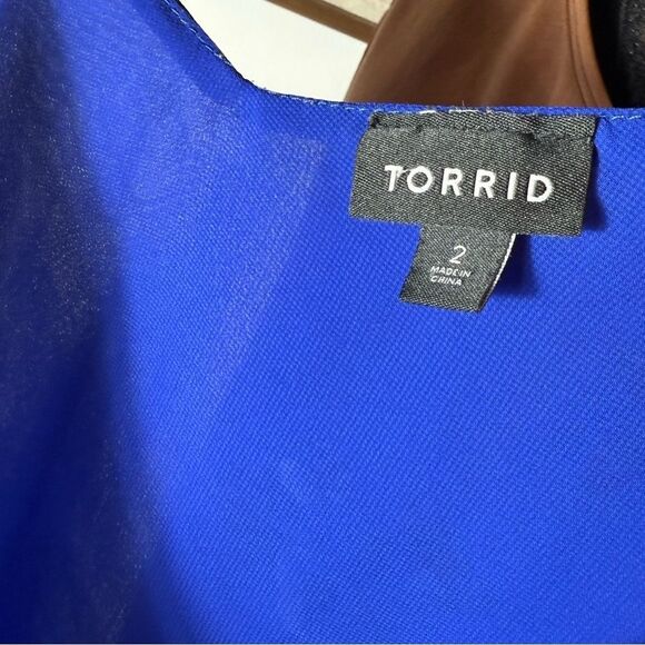 Torrid Royal Blue Floral Sophie Chiffon Double Layer Swing Cami Tank Top - Picture 5 of 6